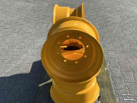 Räder, Reifen, Felgen & Distanzringe JCB W11x18  8 gaats  JCB 41/940370 JCB 406-407-409