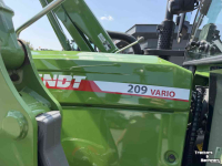 Schlepper / Traktor Fendt 209S Power + VOORLADER ONE-BEDIENING 2025 790 UUR DEMO!!!