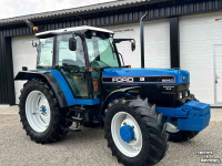 Schlepper / Traktor Ford 8240