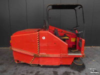 Kehr- und Kehrsaugmaschinen  RCM R 1200 D/L