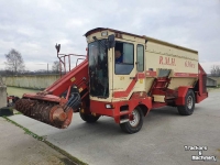 Selbstfahrende Futtermischwagen RMH 630 CS