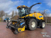 Feldhäcksler New Holland FR 9060