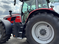 Schlepper / Traktor Massey Ferguson 7S.210 Dyna-VT Exclusive