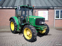 Schlepper / Traktor John Deere 6120 SE