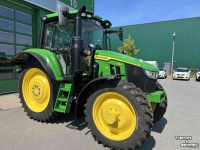 Schlepper / Traktor John Deere 6M 125
