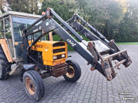 Schlepper / Traktor Renault 681-S + frontlader