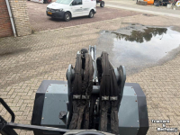 Radlader Giant V5003