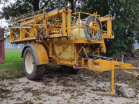 Anhängefeldspritze Dubex Mentor 4000ltr 40mtr