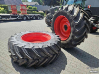 Räder, Reifen, Felgen & Distanzringe Trelleborg 710/60R42 en 600/60R30