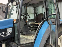 Schlepper / Traktor New Holland TS100 met kruipbak