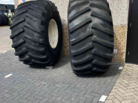 Räder, Reifen, Felgen & Distanzringe Firestone Set ALL TRACTION 23 Nok 40mm  900/60R32 compleet op Velg aansluiting 280/335/10gaats
