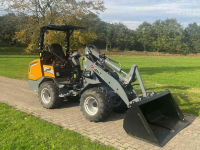 Radlader Giant 2700 HD