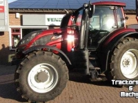 Schlepper / Traktor Valtra T174 Versu Smart Touch Tractor Traktor
