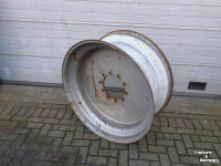 Räder, Reifen, Felgen & Distanzringe  18x42 velg