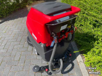 Kehr- und Kehrsaugmaschinen Meclean Powerscrub Schrob/Zuigmachine
