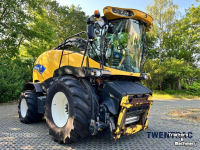Feldhäcksler New Holland FR 700