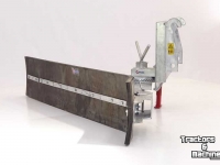 Gummi-Schieber Qmac Rubber feed scraper 2.10 mtr Hookup Weidemann