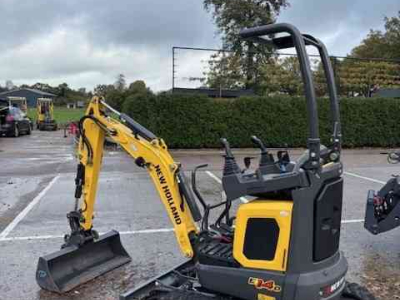 Minibagger New Holland E14D