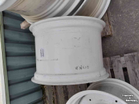 Räder, Reifen, Felgen & Distanzringe Valtra velgen DW18x28  8-gaats