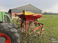Frontbehälter Sämaschine Lely Frontzaaimachine