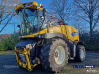 Feldhäcksler New Holland FR 600