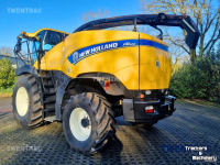 Feldhäcksler New Holland FR 600 hakselaar