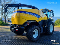 Feldhäcksler New Holland FR 600 hakselaar