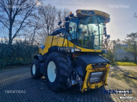 Feldhäcksler New Holland FR 600 hakselaar