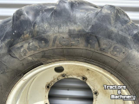 Räder, Reifen, Felgen & Distanzringe Michelin Set Michelin Banden 540/65R28 Multibib Vaste Velgen