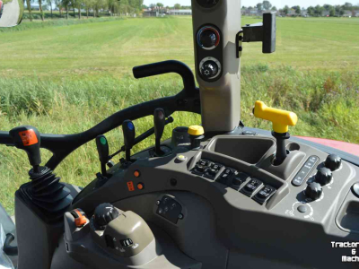 Schlepper / Traktor Case-IH Farmall M 100