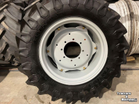 Räder, Reifen, Felgen & Distanzringe Trelleborg WIEL 28" BANDEN TRELLEBORG 440/65R28