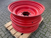 Räder, Reifen, Felgen & Distanzringe Fendt DW10x34 velgen met deuk