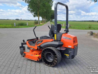 Aufsitzrasenmäher Kubota ZD1211 zeroturn zitmaaier