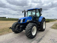 Schlepper / Traktor New Holland T6070