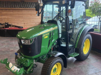 Obsttraktor John Deere 3046R