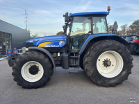 Schlepper / Traktor New Holland TM 175