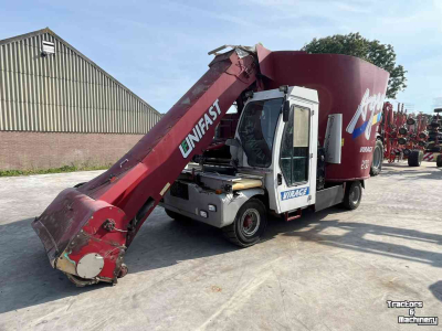 Selbstfahrende Futtermischwagen Unifast Virage 200 voermengwagen voermachines