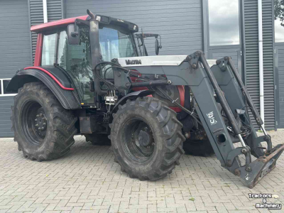 Schlepper / Traktor Valtra N92