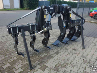 Tiefenlockerer  Agroland Tytan Plow Combi diepwoeler met hef