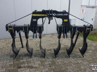 Tiefenlockerer  Agroland Tytan Plow Combi diepwoeler met hef