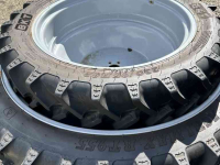 Räder, Reifen, Felgen & Distanzringe BKT 230/95/32 en 230/95/48