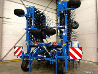 Striegelmaschine Carré PRESSIUS Precisiewiedeg 9,2m