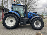 Schlepper / Traktor Valtra T214 Versu