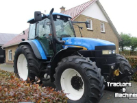 Schlepper / Traktor New Holland TM155 Range command