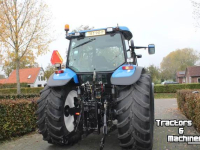 Schlepper / Traktor New Holland TM155 Range command