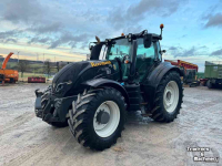 Schlepper / Traktor Valtra T234 Direct