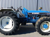 Schlepper / Traktoren Ford 7810