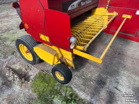 Pressen New Holland 575 pakvespers NIEUW STAAT