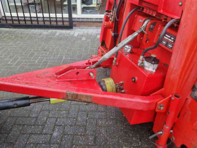 Selbstladender Futterverteilwagen Trioliet UKW 3500