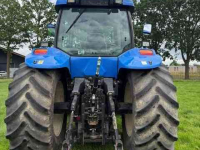 Schlepper / Traktor New Holland TG 255